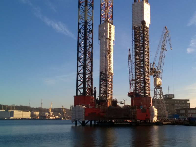 REBUILDING OF THE PETROBALIC TOWER FOR PETROBALTIC